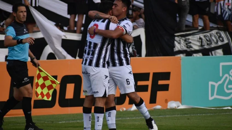 Gimnasia y Esgrima  Deportivo Madryn