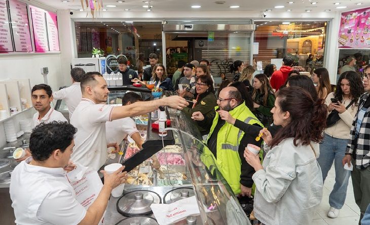 Noche de las heladerias